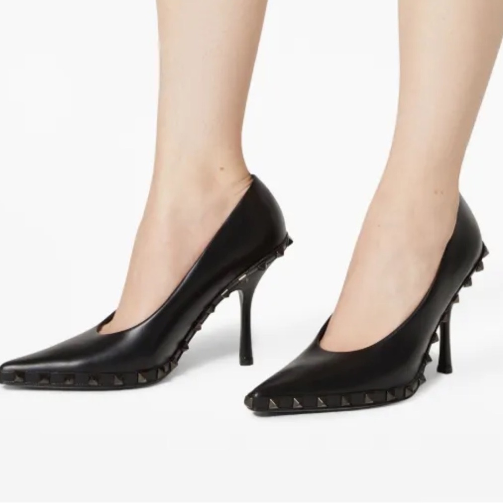 Valentino Garavani Rockstud 100mm Leather Pumps Size 38